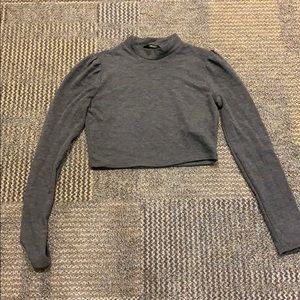 Gray long sleeve crop top